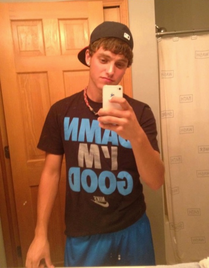 Teen Boys Nude Masturbating Selfpics